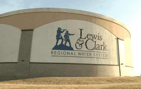 LEWIS-AND-CLARK-png