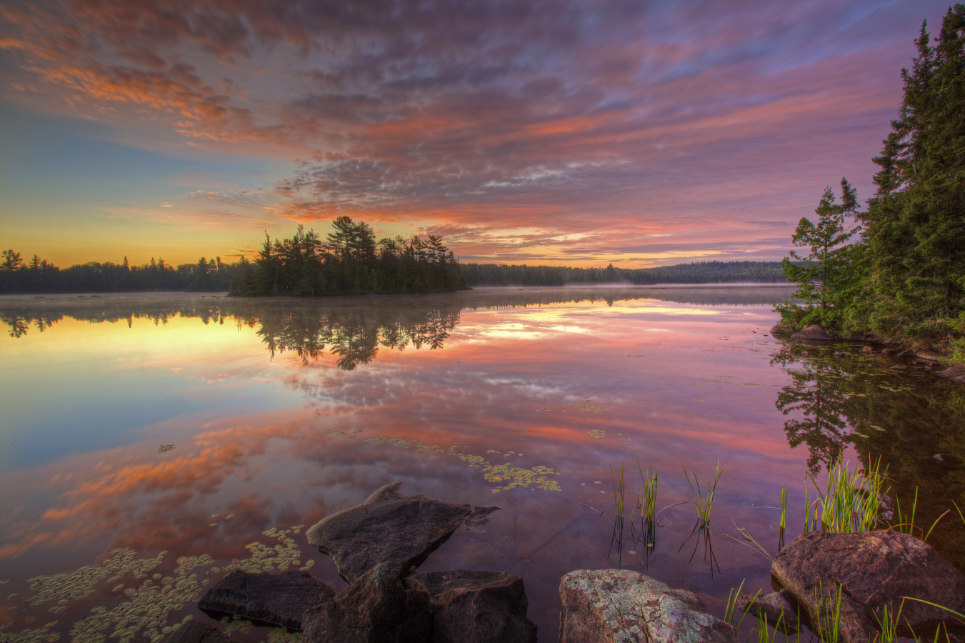 Un amanecer en Grace Lake, Minnesota