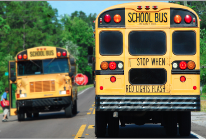 Campaña de Seguridad celebra 70 Años de frenar en condiciones de riesgo de conducción en las zonas escolares y vecindarios.