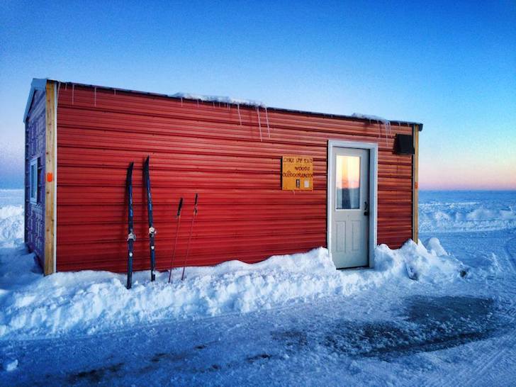 ice-fishing-low