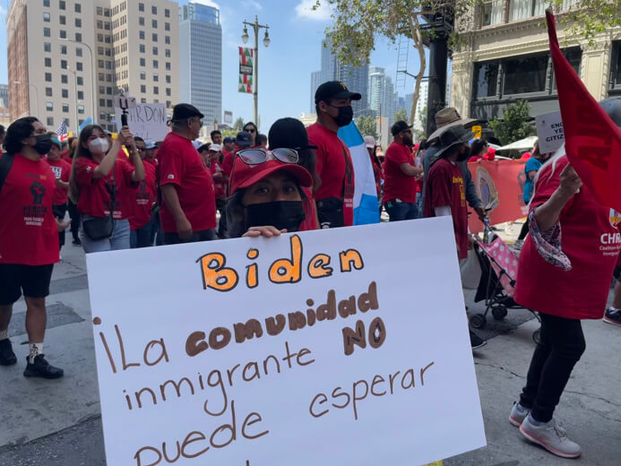 La causa migrante protagoniza las marchas del Primero de Mayo en EE.UU.